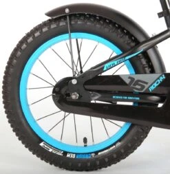 Volare Rocky Kinderfiets - 16 Inch - Zwart Blauw - 95% Afgemonteerd - Prime Collection -Fietsuitrustings Winkel 1173x1200