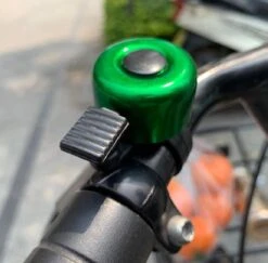 Stoere Fietsbel - Racefiets - Kinderfiets - Geluid - Diverse Kleuren - GROEN -Fietsuitrustings Winkel 1200x1179 10