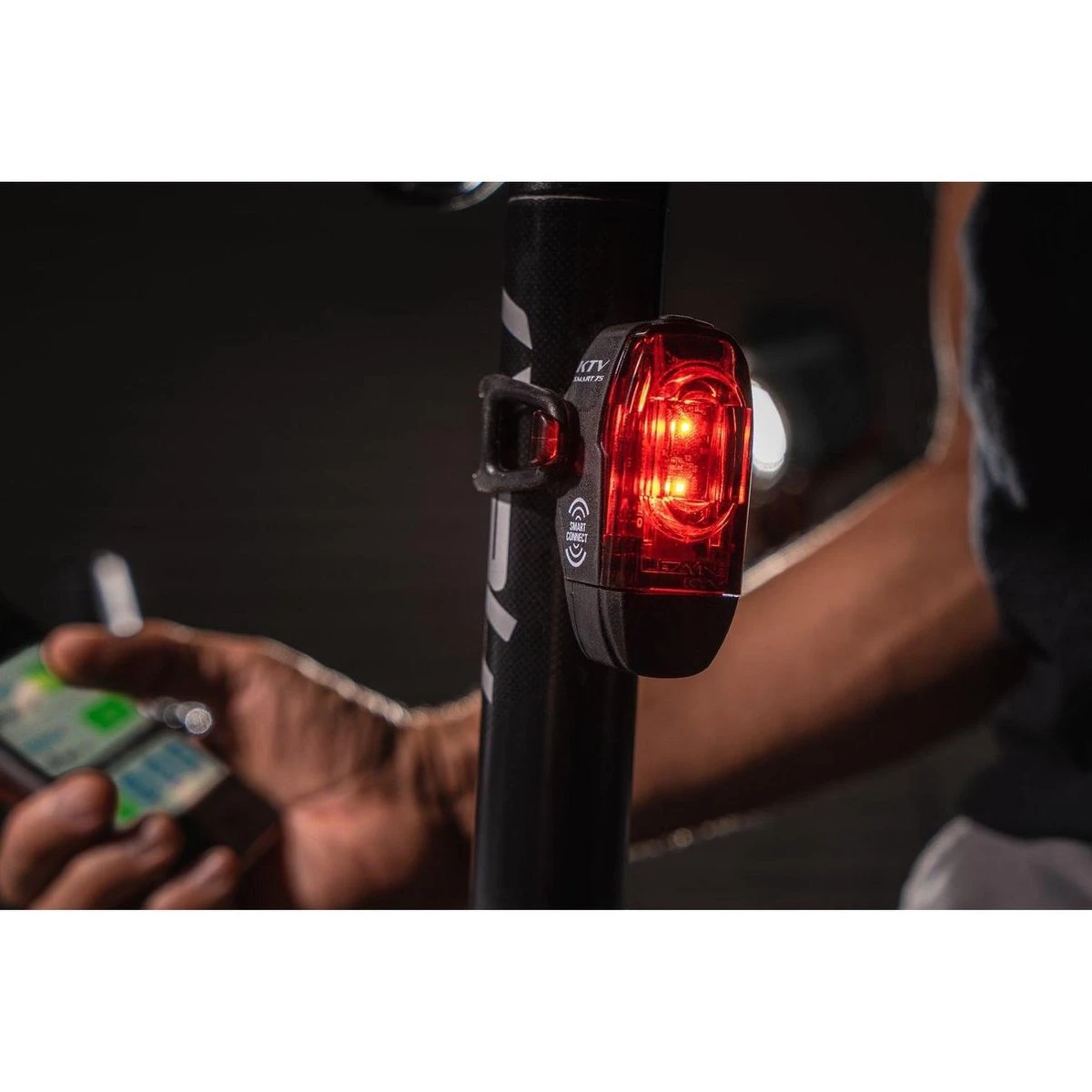 Lezyne Connect Smart 1000XL / KTV Smart Pair Verlichtingsset - 1000 Lumen - Zwart 13 Lezyne Connect Smart 1000XL / KTV Smart Pair Verlichtingsset - 1000 Lumen - Zwart - Afbeelding 13