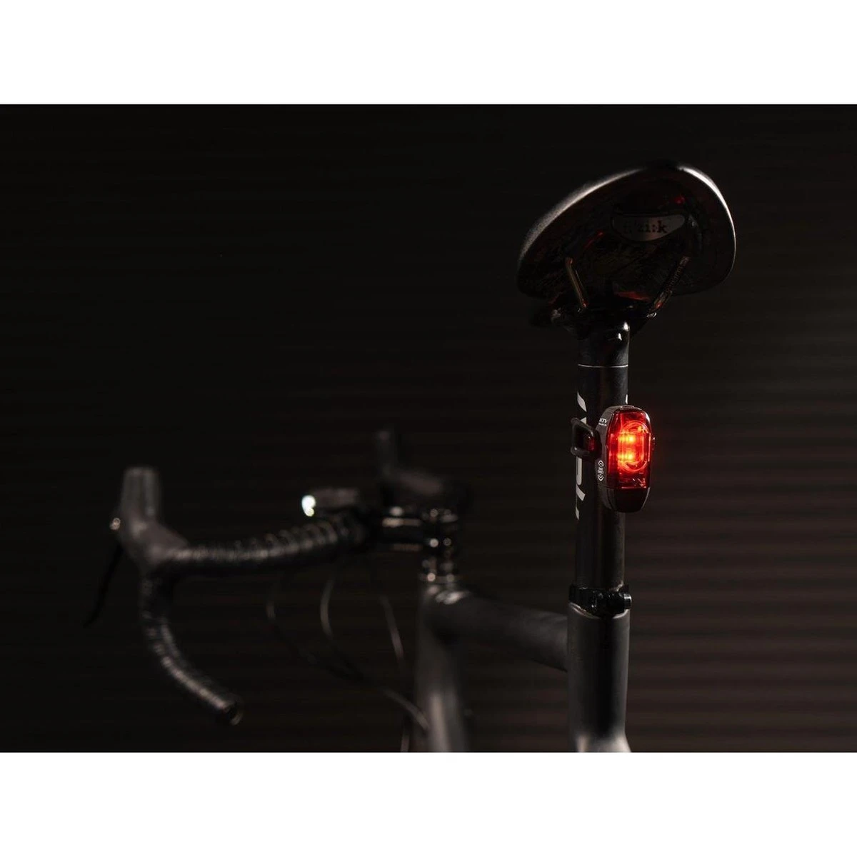 Lezyne Connect Smart 1000XL / KTV Smart Pair Verlichtingsset - 1000 Lumen - Zwart 14 Lezyne Connect Smart 1000XL / KTV Smart Pair Verlichtingsset - 1000 Lumen - Zwart - Afbeelding 14
