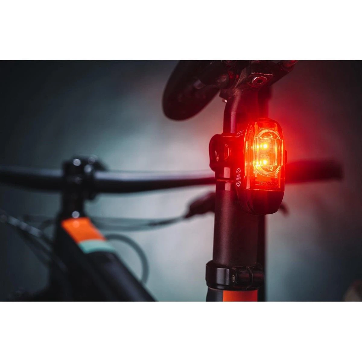 Lezyne Connect Smart 1000XL / KTV Smart Pair Verlichtingsset - 1000 Lumen - Zwart 15 Lezyne Connect Smart 1000XL / KTV Smart Pair Verlichtingsset - 1000 Lumen - Zwart - Afbeelding 15