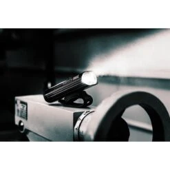 Lezyne Connect Smart 1000XL / KTV Smart Pair Verlichtingsset - 1000 Lumen - Zwart 34 Lezyne Connect Smart 1000XL / KTV Smart Pair Verlichtingsset - 1000 Lumen - Zwart -Fietsuitrustings Winkel 1200x1200 348