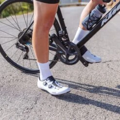 GripGrab - Lightweight SL Performance Zomer Fietssokken Wielersport Sokken - Wit - Unisex - Maat M -Fietsuitrustings Winkel 1200x1200 479