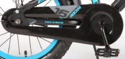 Volare Rocky Kinderfiets - 16 Inch - Zwart Blauw - 95% Afgemonteerd - Prime Collection -Fietsuitrustings Winkel 1200x568