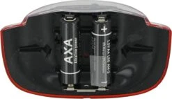 AXA Omega - Fiets Achterlicht - LED Fietsverlichting Op Batterij – Auto On/off Systeem - 50-80 Mm - Rood -Fietsuitrustings Winkel 1200x696