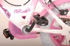 Volare Rose Kinderfiets - Meisjes - 12 Inch - Roze - 2 Handremmen -Fietsuitrustings Winkel 1200x791 5