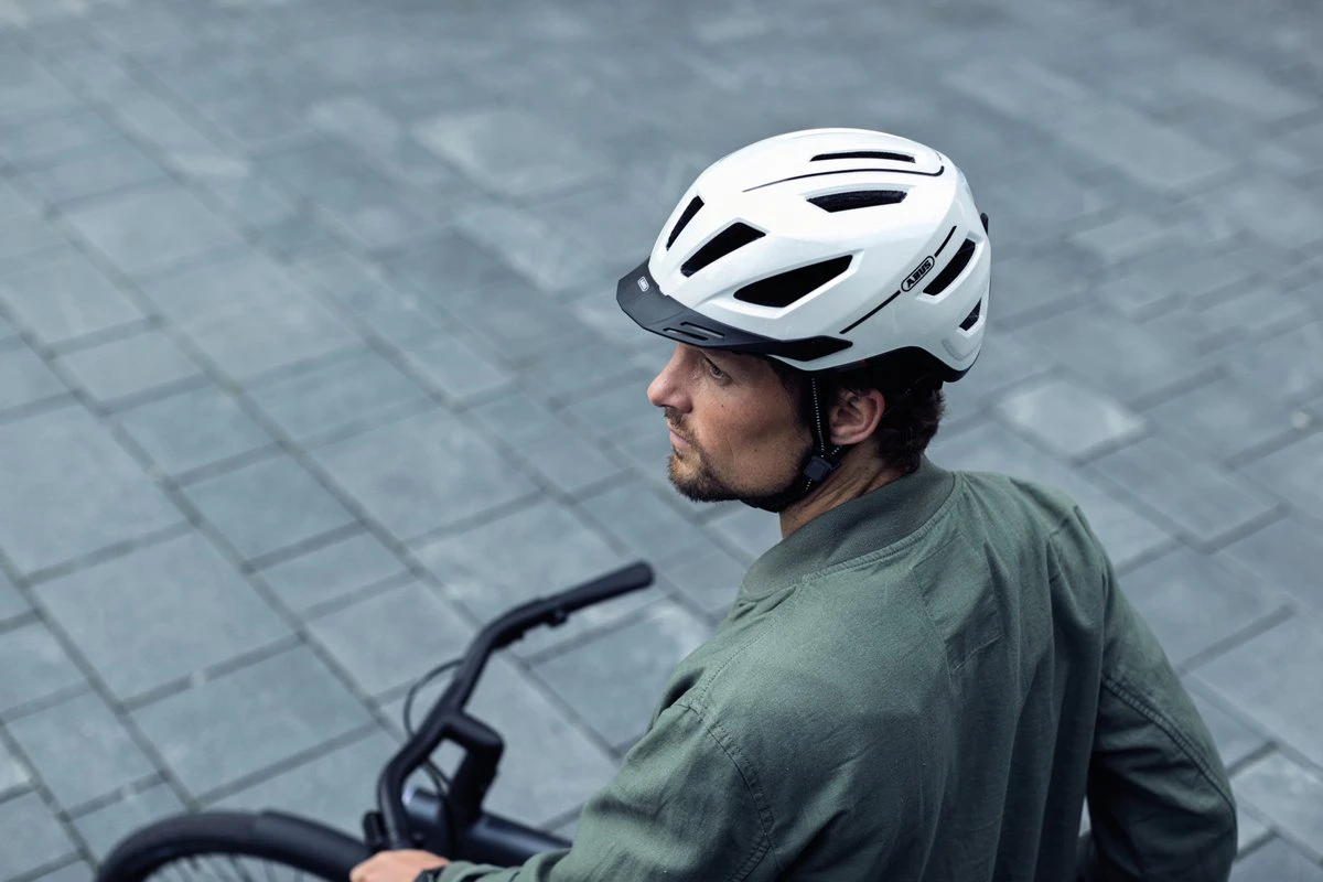 ABUS Pedelec 2.0 Fietshelm – Champagne Gold – Maat M (52-57 Cm) NTA Gekeurd – Geschikt Voor High Speed E-bikes En Snorfietsen 3 ABUS Pedelec 2.0 Fietshelm – Champagne Gold – Maat M (52-57 Cm) NTA Gekeurd – Geschikt Voor High Speed E-bikes En Snorfietsen - Afbeelding 3