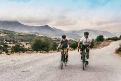 Rogelli Totem - Fietsshirt Korte Mouwen - Heren - Maat L - Sand -Fietsuitrustings Winkel 1200x800 305