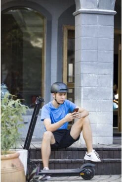 Livall C20 Black Large - (Smart) Fietshelm - SOS Funtie - Smart Verlichting - Remlicht 17 Livall C20 Black Large - (Smart) Fietshelm - SOS Funtie - Smart Verlichting - Remlicht -Fietsuitrustings Winkel 807x1200 1