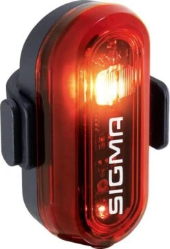 Sigma Sport AURA 30 Fietsverlichting Set - Led Koplamp 30 Lux - CURVE Achterlicht - Inclusief Batterijen 31 Sigma Sport AURA 30 Fietsverlichting Set - Led Koplamp 30 Lux - CURVE Achterlicht - Inclusief Batterijen -Fietsuitrustings Winkel 820x1200