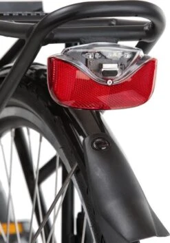 AXA Omega - Fiets Achterlicht - LED Fietsverlichting Op Batterij – Auto On/off Systeem - 50-80 Mm - Rood -Fietsuitrustings Winkel 839x1200 2